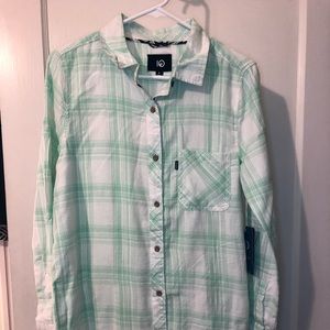 10Tree button up shirt